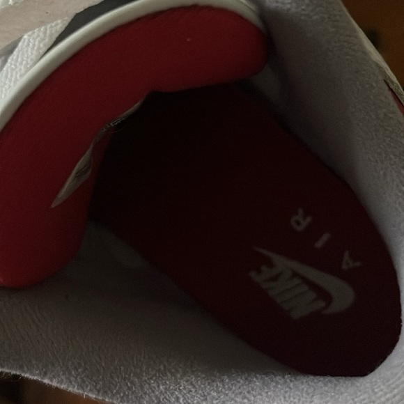 Jordan 3 Retro
Fire Red (2022) 100% authentic - Picture 7 of 7